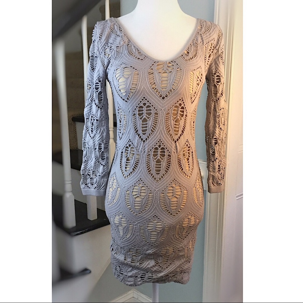 BEBE Dress Gray Lace Sheath Bodycon SZ M/L 🌼🌸